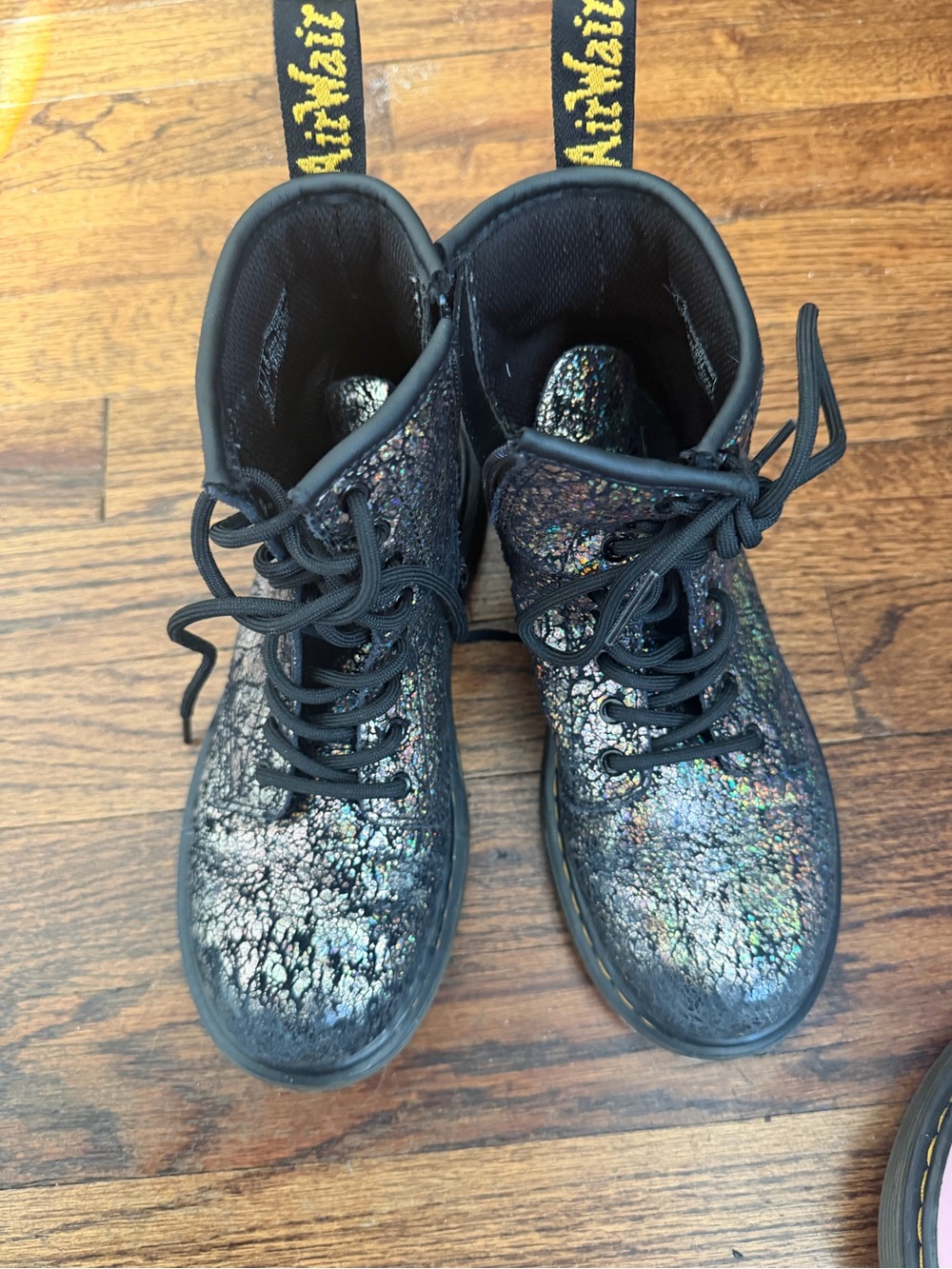 Dr. Martens Kids Black Iridescent Crackle Lace-Up Boots